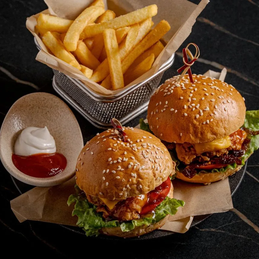 Toyuq Slayder (Mini toyuq burgeri)